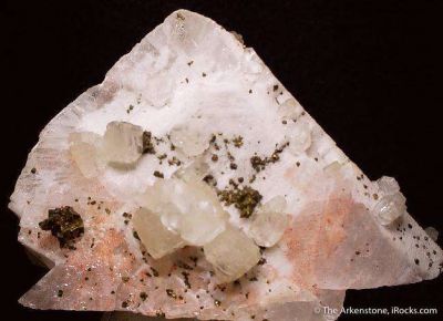 Strontianite and Chalcopyrite on Baryte