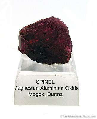 Spinel (Macle Twin)