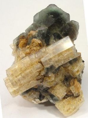 Beryl (Var: Goshenite), Fluorite