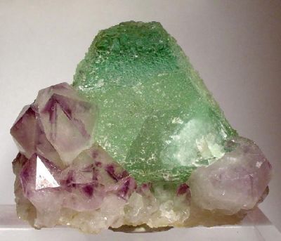 Fluorite, Quartz (Var: Amethyst)
