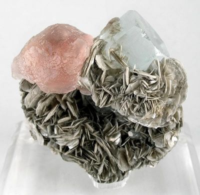 Fluorite, Beryl (Var: Aquamarine)