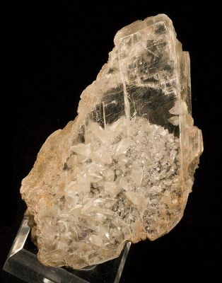 Gypsum (Var: Selenite), Calcite