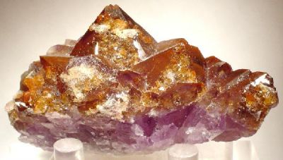 Hematite, Quartz (Var: Amethyst)