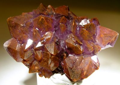 Quartz (Var: Amethyst), Hematite