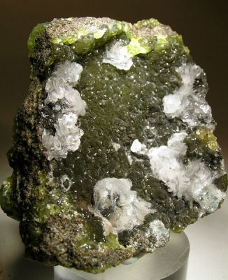 Smithsonite, Calcite