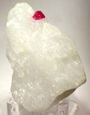 Spinel, Marble