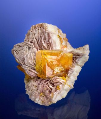 Wulfenite (Large Crystal) on Baryte
