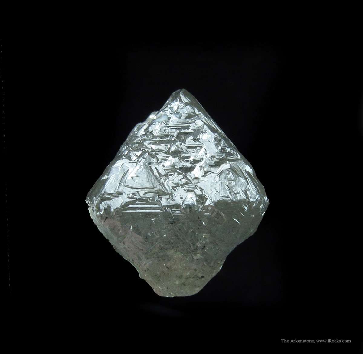 https://cdn.irocks.com/storage/media/71473/JWL14A-arkenstone-fine-minerals-little-jewels-38a.JPG