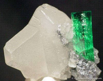 Emerald on Calcite (Twinned)