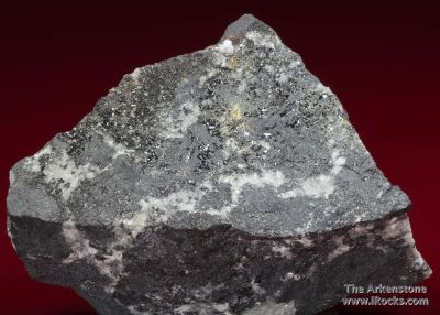 Rare Quenselite (type locality) with Braunite and Calcite