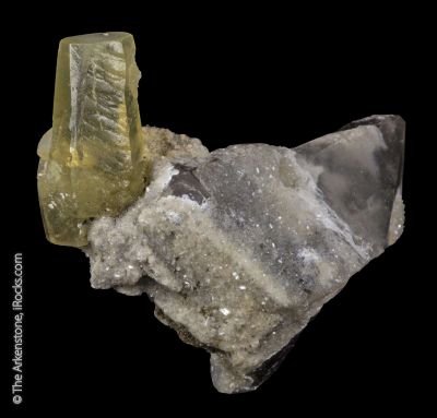 Calcite on Quartz with Cleavelandite