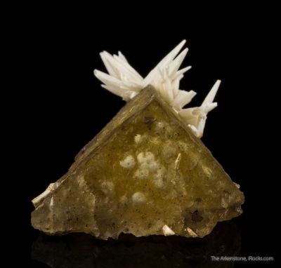 Barite Included in Fluorite, with Calcite