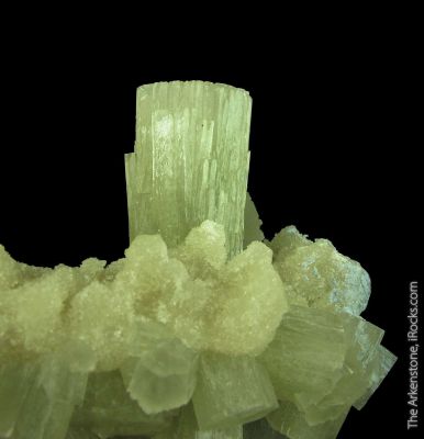 Aragonite (fluorescent)