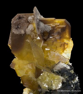 Wulfenite with Calcite