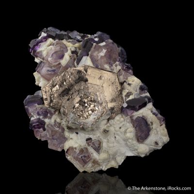 Pyrrhotite on Fluorite with Calcite